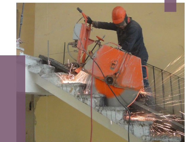 Демонтаж бетонных лестниц в Выборге от 4599 руб. за м2 | ПРОЛЁТ-Вбр