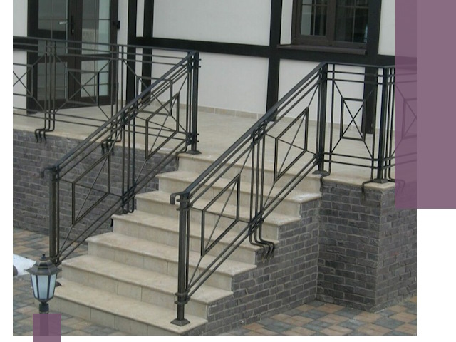 Перила для крыльца в Выборге — монтаж, изготовление и установка