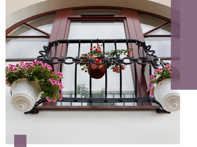 Изготовление и монтаж французских балконов в Выборге