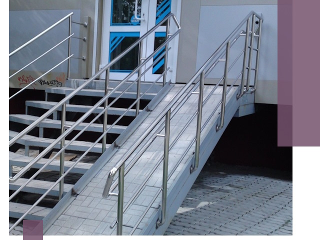 Пандус на крыльцо под ключ в Выборге: монтаж и изготовление