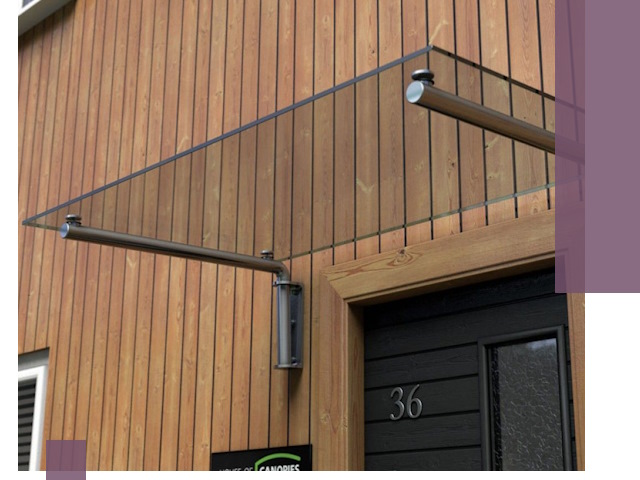 Стеклянные козырьки на входы и фасады в Выборге