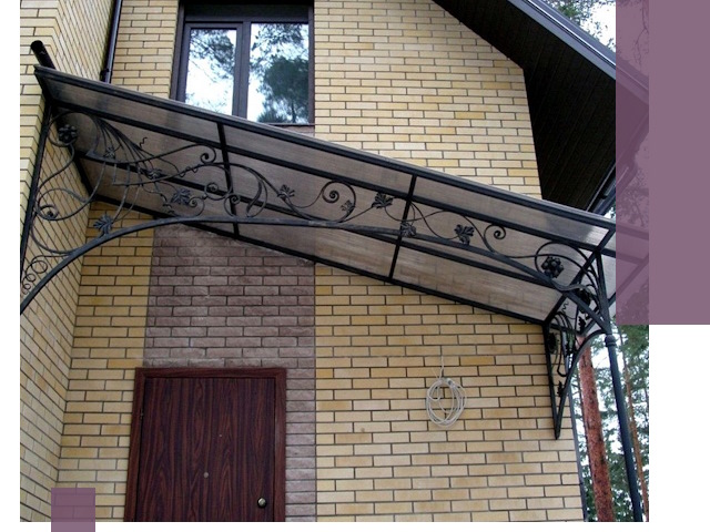 Односкатные козырьки из металла под ключ в Выборге