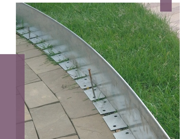 Металлические бордюры для тротуаров в Выборге от 8688 руб.